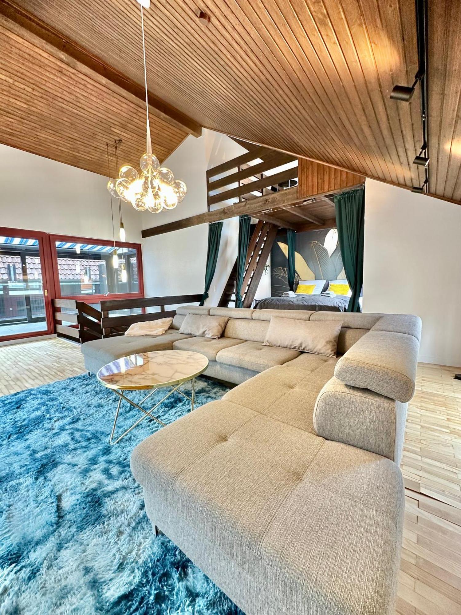 City-Apartment Mit Dachterrasse & Massagesessel In Der Fussgaengerzone K4 Oldenburg Exteriér fotografie